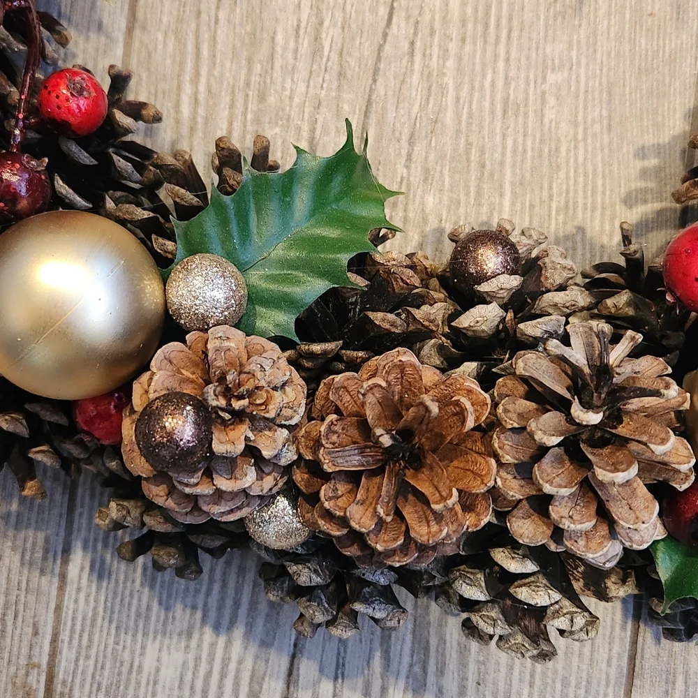 Golden Holiday Pinecone Christmas Wreath